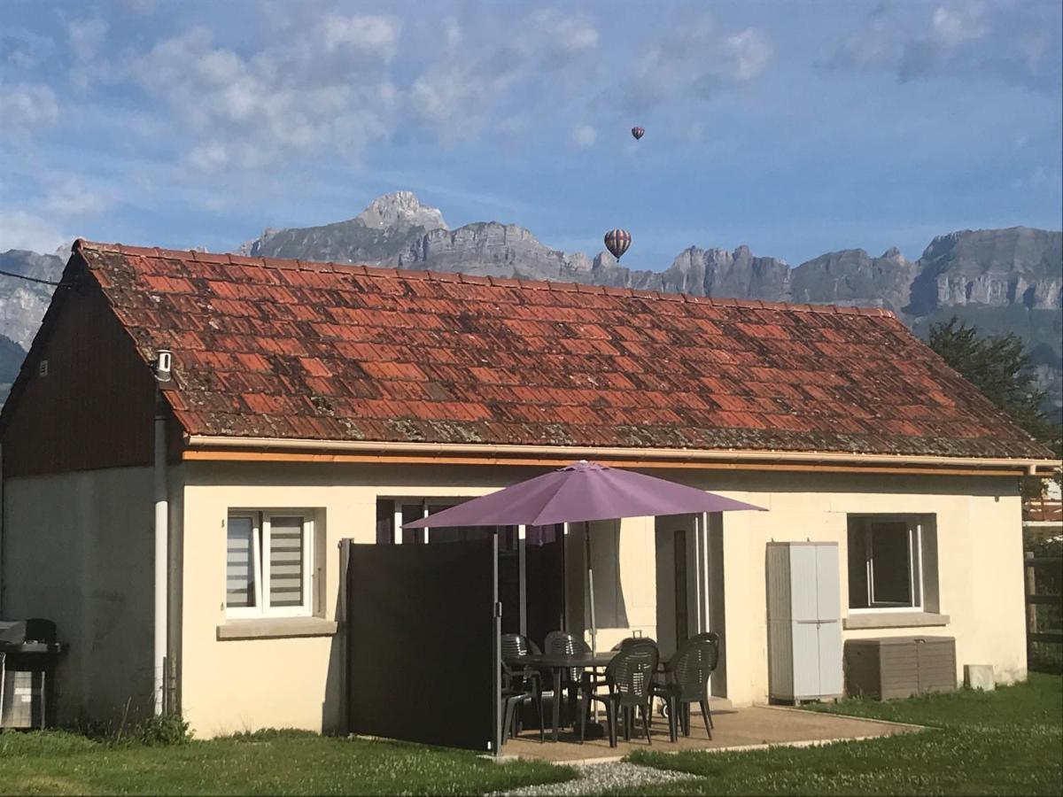 Maisonnette Entre Lac De Passy Et Montagnes Domancy Buitenkant foto